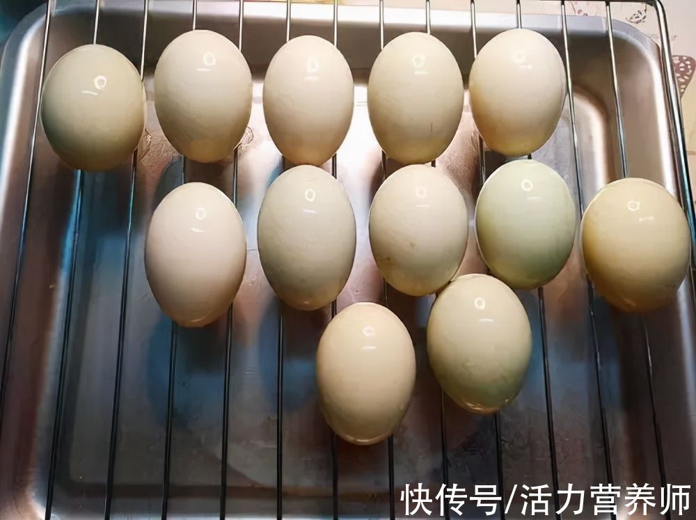 为什么咸鸭蛋这么多,“咸鸡蛋”却很少?不管如何这2类人应禁口