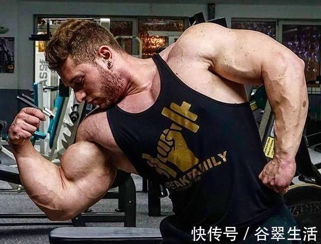 三角肌|普通人健身,这个动作还是别练了,浪费时间