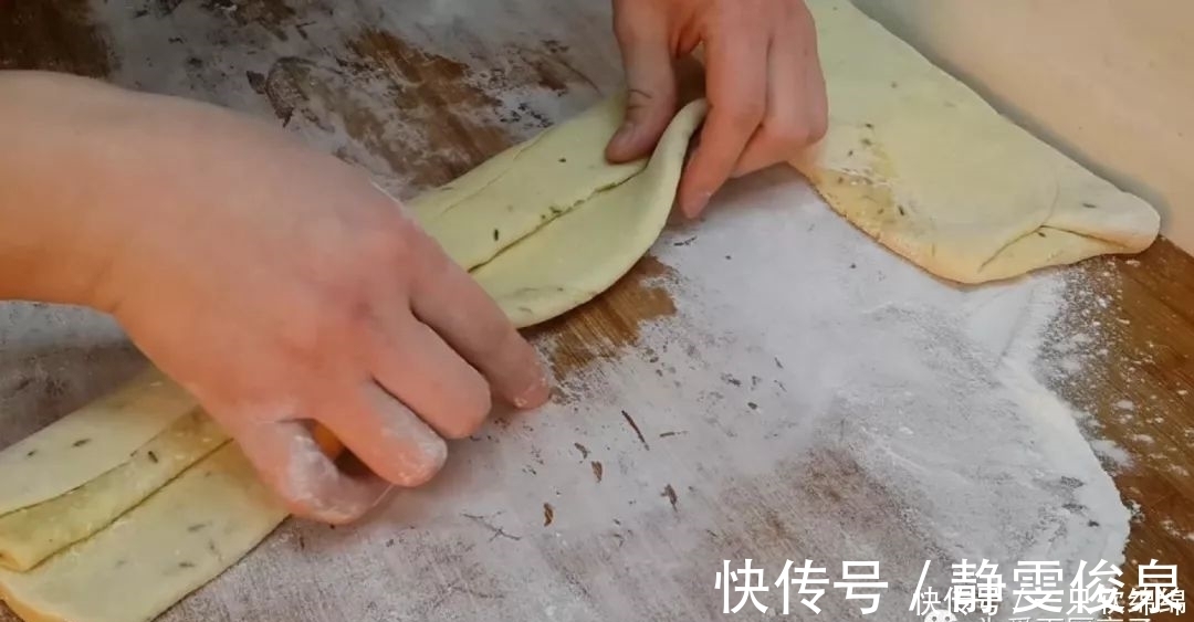 面团|以后面粉就这么做,加2个鸡蛋,不烙饼不蒸馍,香甜酥脆上桌秒光