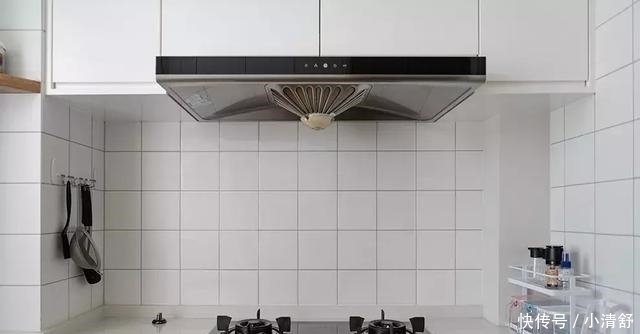 木质|参观同事新房,一进门就被迷住,头一次见洗衣机放餐厅,太惊艳了