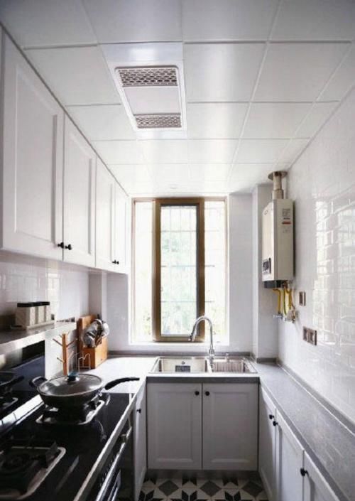 收纳|老婆只是在厨房加了排柜子,没想到太方便小户型学起来,超实用