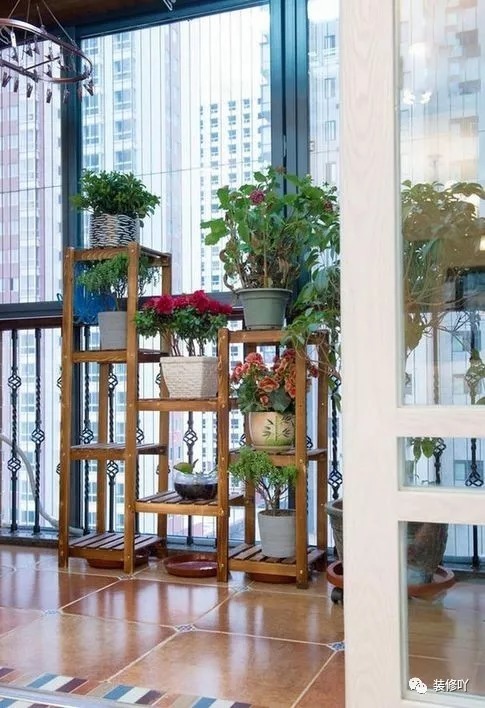 主卧室|朋友将沙发留空一米,客厅做个“小走廊”,完工漂亮极了,聪明!