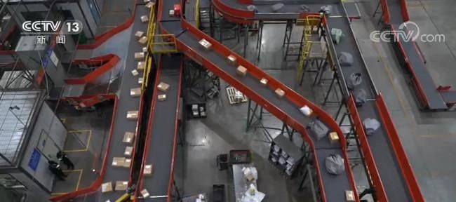 国家邮政局|国家邮政局:我国快递年业务量突破700亿件