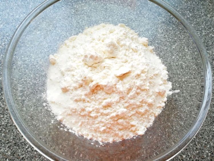 香蕉蔓越莓司康，香蕉和蔓越莓风味浓郁，做零食很棒