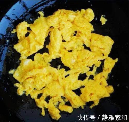 腥味|炒鸡蛋时,最忌讳加油,学会这样做,鸡蛋鲜嫩好吃,还没有腥味