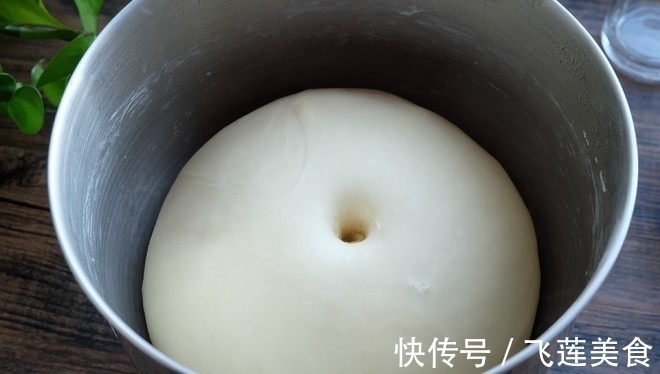 拉丝|面包别再买了,自己在家做,不用黄油不用高粉,柔软拉丝超好吃!