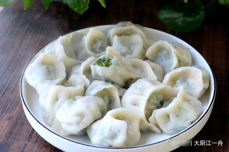 入冬后多吃萝卜，教你4种新吃法，营养解馋，端上桌全家抢着吃