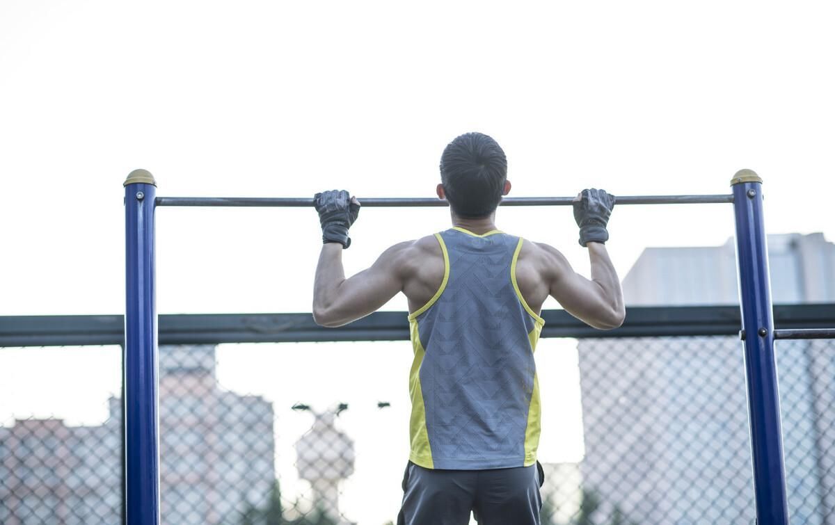 弯举类|别再做弯举了!几个你没有尝试过的二头动作,帮你练出麒麟臂!