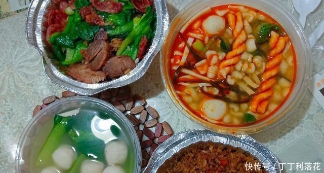  性价比比较高的一家煲仔饭，不想做饭的时候经常光顾