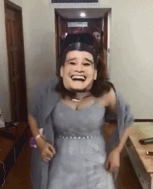 |搞笑GIF：有这么一群伴娘，吓得我都不敢结婚了