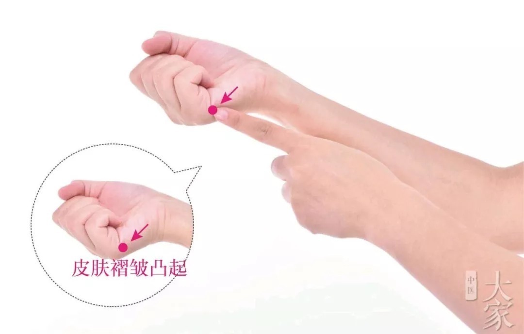 养腰|秋冬总是腰痛?睡前一个动作最养腰,一起来学习吧!