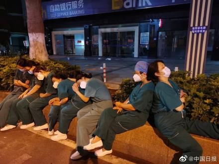 漳州市|漳州市援助福建莆田医疗队的最美睡姿