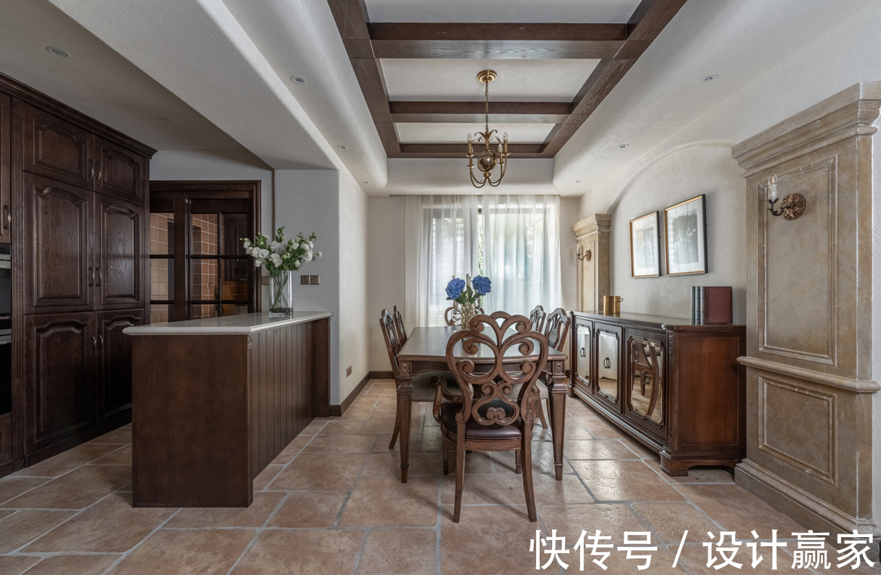 美式|175㎡纯正美式,90万打造的沉稳三居,生活质感由此体现