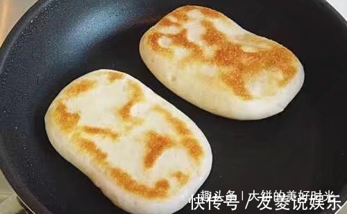 早餐爱吃鸡蛋饼,层层松软,香味浓郁,家人说第一次吃,上桌秒光