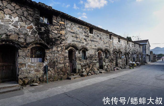 陈家|拥有600年历史，需自驾的浙江古村出名了，被誉“画里的村庄”