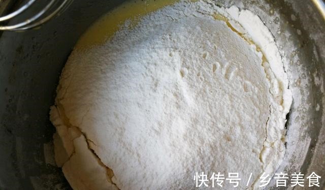 烤箱|零失误、超简单的法国最性感小蛋糕玛德琳来啦,自食与分享皆宜!