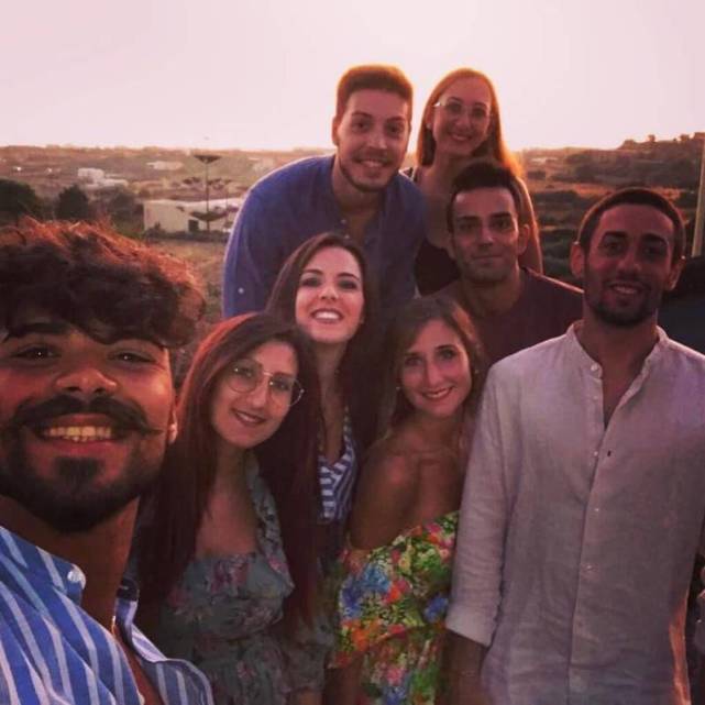 DN发现女儿同学“跟其他女儿好像”,妈妈验DNA:原来是我生的