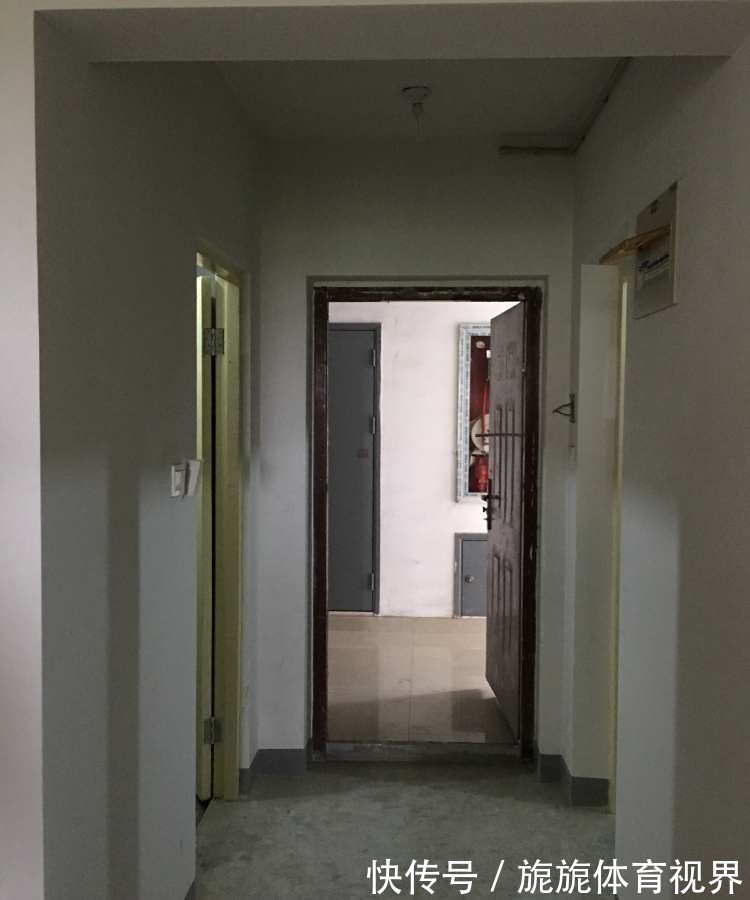 隔断|夫妻二人大胆将两室改一室,70平之家也很宽敞,巧妙隔断值得学习