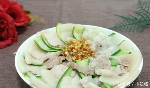 白肉|这一道蒜泥白肉太好吃了,满满1大盘肉,大口吃肉的感觉太棒了