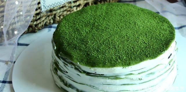 抹茶蜜豆千层蛋糕的做法,薄如蝉翼的千层皮,制作技巧全分享