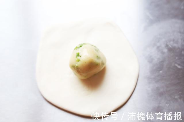 葱花酥饼|葱花酥饼这样做真好吃，老妈的独家做法，做法简单，一学就会