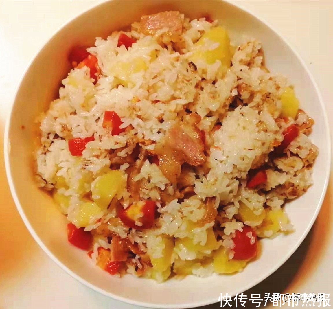 土豆|腊肉糯米饭 没下饭菜也能吃两碗