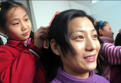 妈妈|不打扮的妈妈和常打扮的妈妈，带出来的孩子，长大后差距很明显