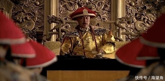 铜钱|乾隆出题三枚铜钱贺喜,嫌少勿收,收则爱财,七岁小孩对出下联