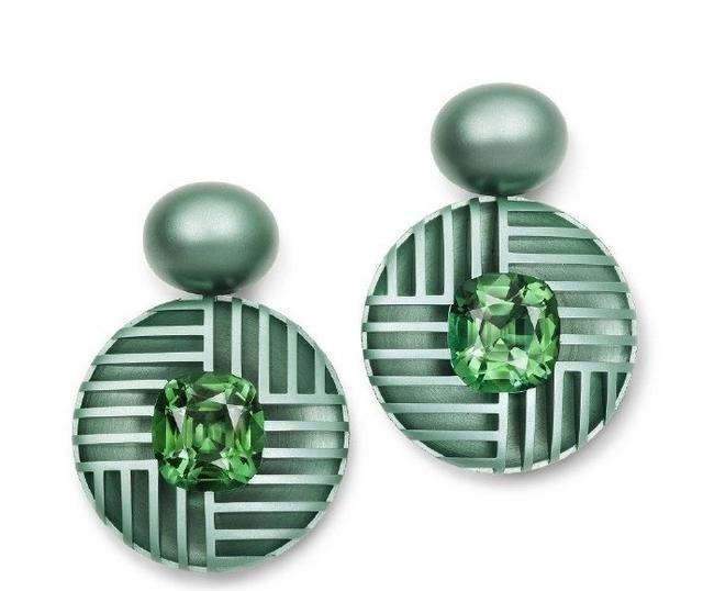 珠宝|铝竟然比金子贵?回收易拉罐做成的珠宝,颜色堪比彩虹