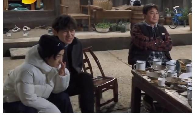 何炅|《向往的生活》：张艺兴两幅面孔？对黄磊贴心，对何炅却情商下线2