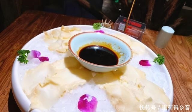 长春的美食数不胜数,让人百吃不厌、流连忘返