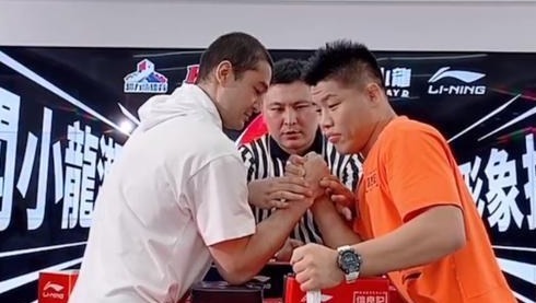 跨界|李景亮挑战小沈龙的结果来了:演绎单手破裸绞,嘲讽雷人太极大师