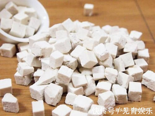 小蛮腰|湿气重的女人,平时尽量多吃4种食物,或助你排出湿气、瘦出小腰