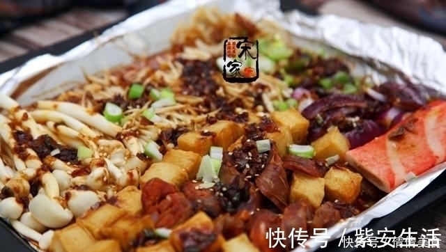 教你在家自制“万能烧烤酱”，烤啥都好吃，成本2块钱！