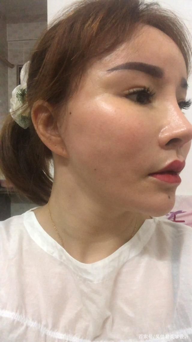 从老阿姨到小姐姐，降低年龄感她选择这样做！