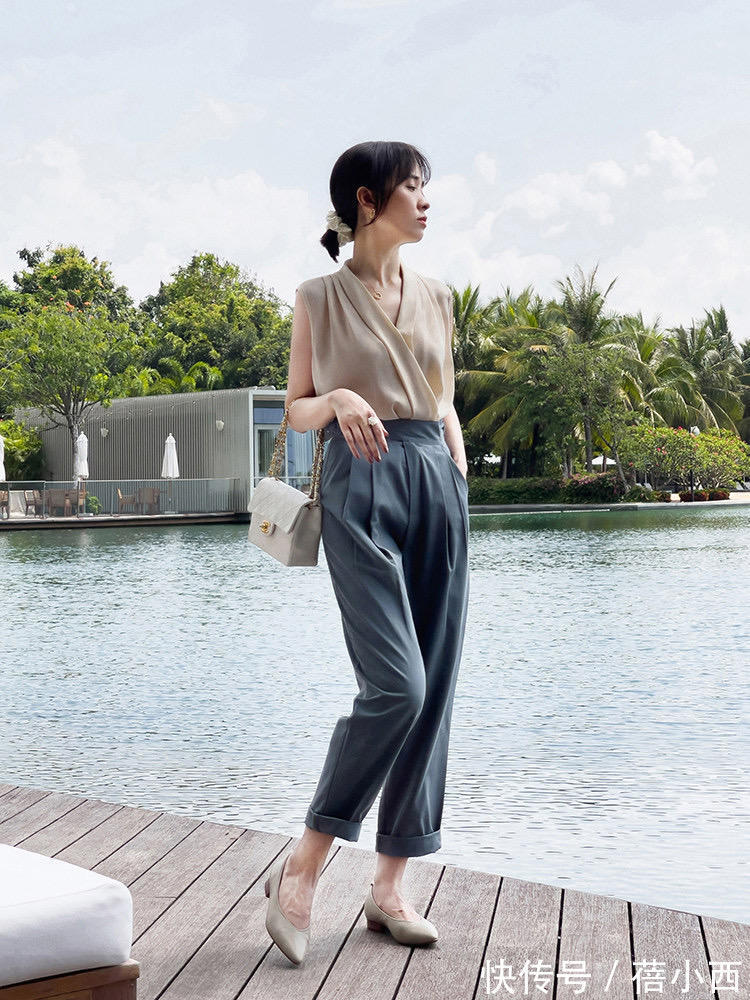 高级感|初秋只需这3件单品就够了:针织衫、半身裙、衬衫,打造高级感