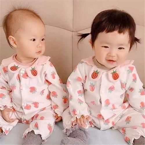 双胞胎|“超好认双胞胎”走红，看发量就能分清，网友：宝妈太偏心