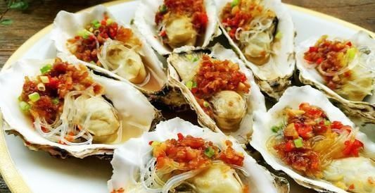 大厨|蒸生蚝,直接上锅蒸就错了,难怪腥气不好吃,大厨这样蒸才对