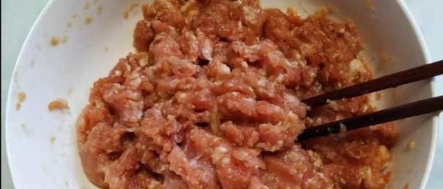 早上再蒸|蒸饺怎么做呢大厨教你配方和细节,记住这几步,在家轻松做