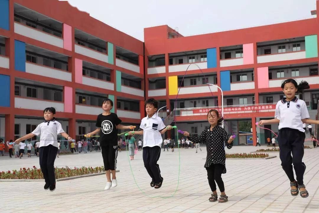 运动|青少年发育慢长不高?经常做2种运动,就能帮你解决难题