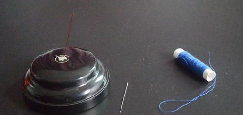 家里有废弃不用的铁皮茶叶盒吗 这个用途太厉害了, 越早知道越好