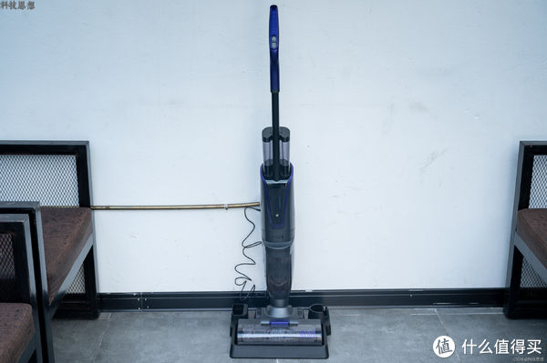智能家居 篇二十二:强力去除地面污渍,更能消毒除菌,逸尘杀菌洗地机2 Pro体验