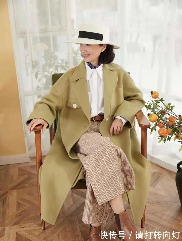妈妈|中年女人“鞋子”别乱买跟三木妈妈选这3双,舒适、百搭还高级!