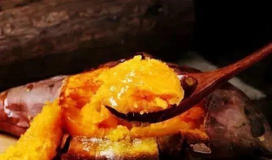 桑葚干|建议中老年人:少吃鸡鸭鱼,多尝尝这几样好物,腿脚有劲精力旺