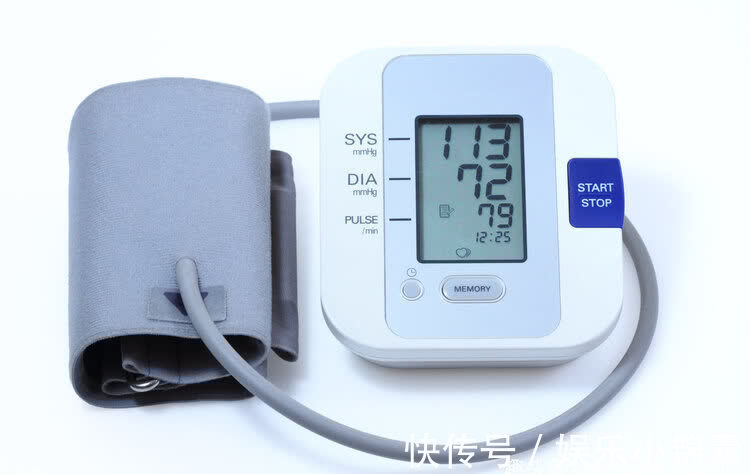 血管狭窄|电子血压计测量血压，是左手还是右手？这些测量小窍门要知道