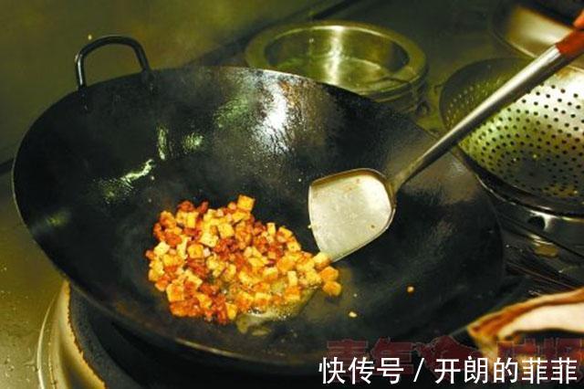 答案|为什么饭店的菜不粘锅, 而我们炒菜就粘锅 答案你万万想不到