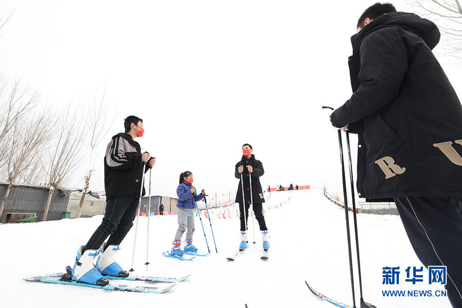 滑雪|冬奥与春节相逢｜河北平乡：农村掀起滑雪热