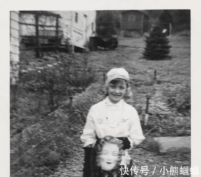 这19张老照片,似乎在某一瞬间,让人感到一丝诡异