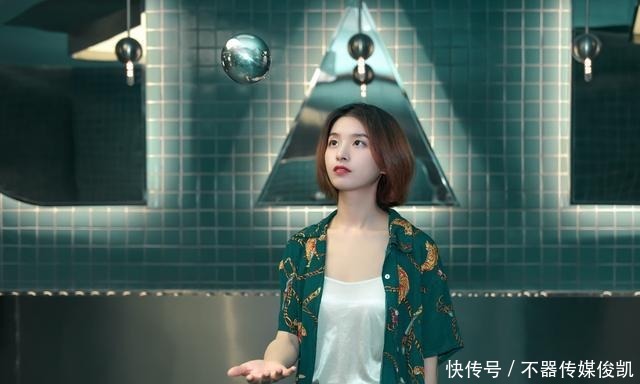 无可挑剔|模特身材、衣着、气质无可挑剔