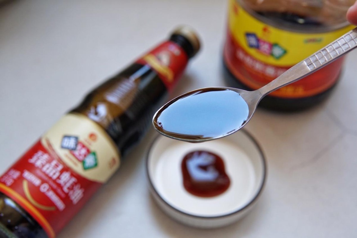 莲藕最下饭的做法，脆嫩亮白不发黑，吃起来比肉香